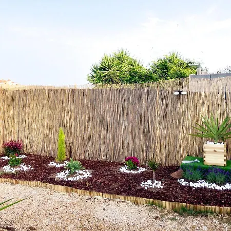 Algherolux -free Secure Gated Parking For Cars And Motorbikes Guest house